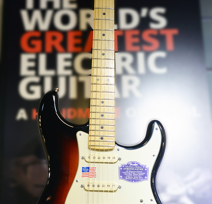 Fender American Deluxe Stratocaster MN 3TS – Made in the USA
